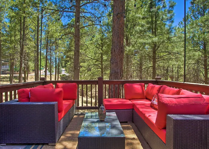Hébergement de vacances Hideaway: Private Hot Tub, 4 Mi To Dtwn! *